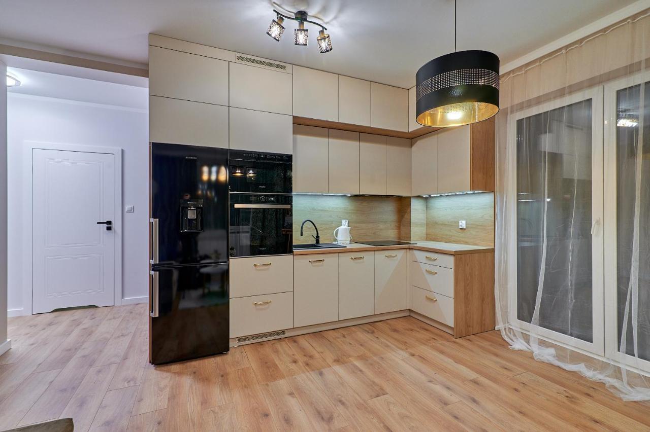 Apartament Z Ogrodem بيوا المظهر الخارجي الصورة